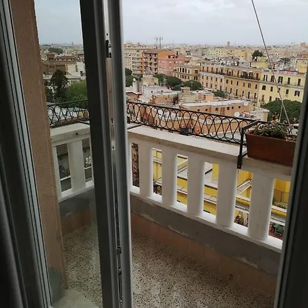 Apartament My House In