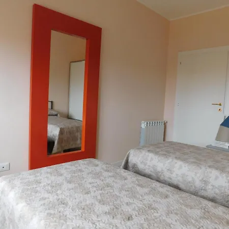 Apartament My House In